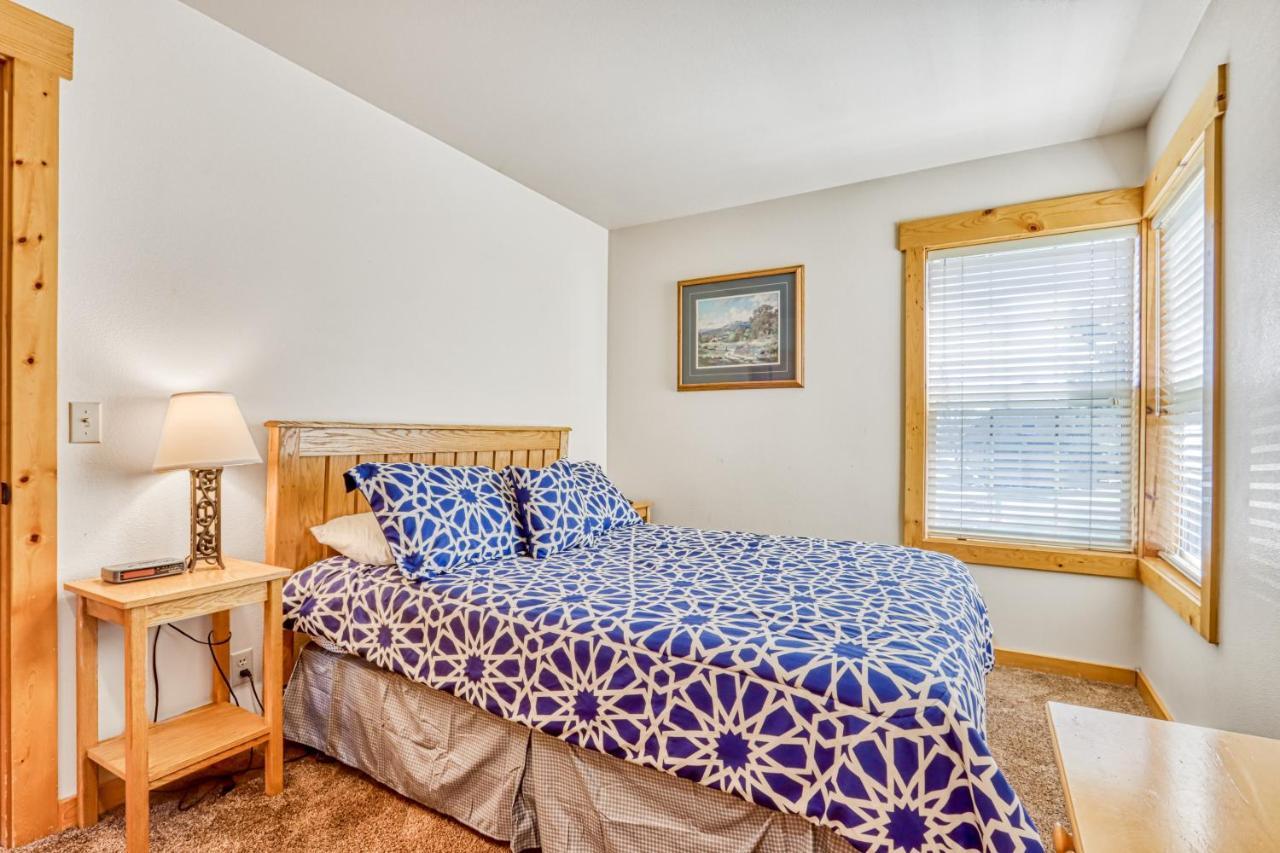Eagle Crest Resort Cabin Редмонд Экстерьер фото