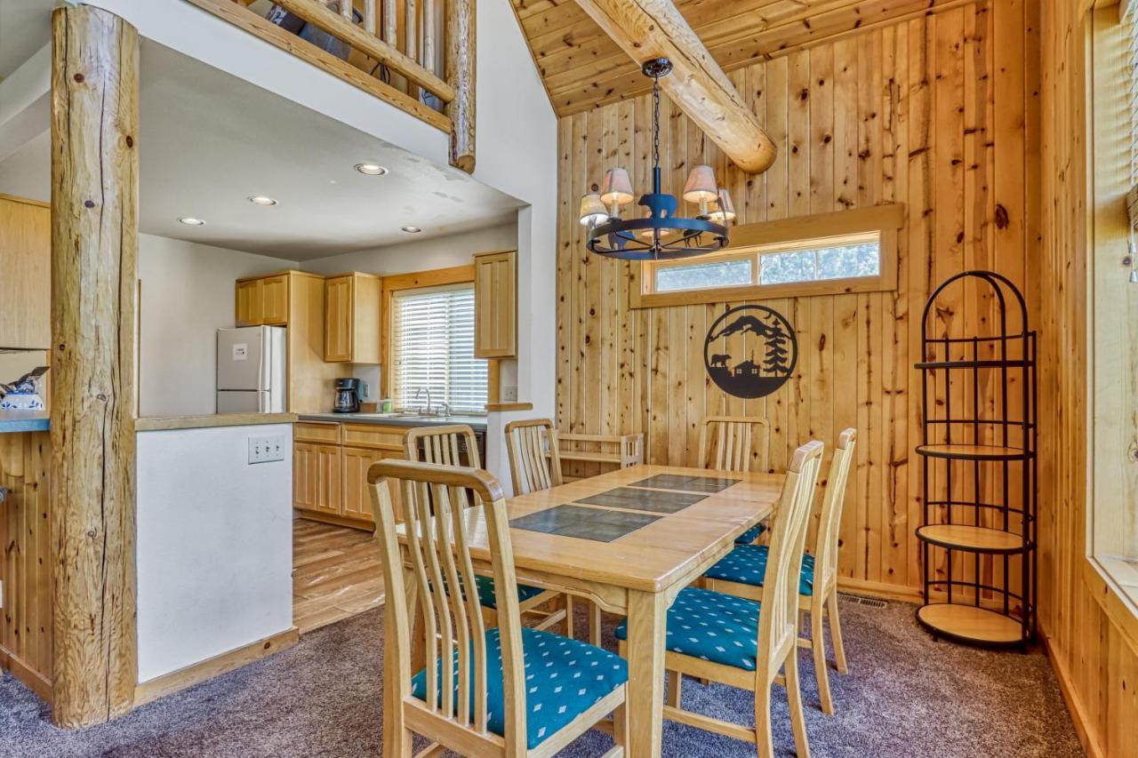 Eagle Crest Resort Cabin Редмонд Экстерьер фото
